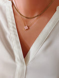 Load image into Gallery viewer, Pink clover necklace
