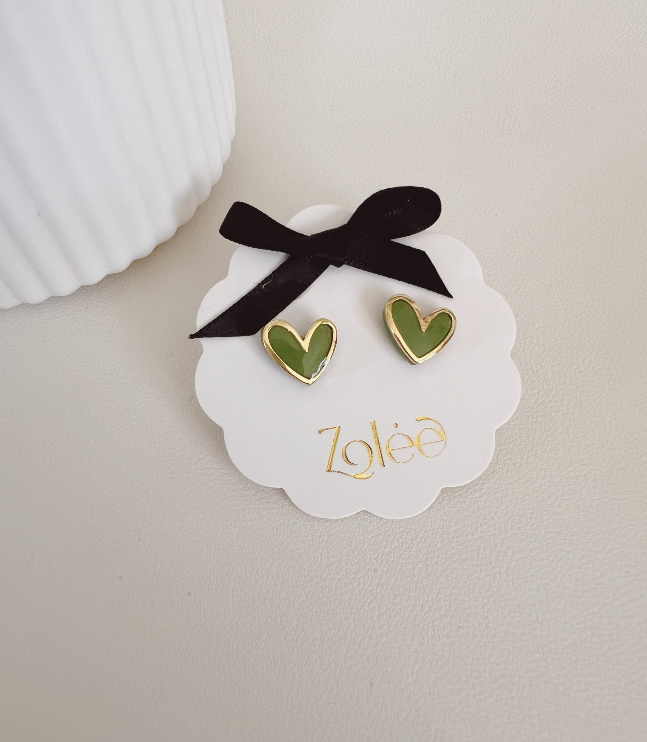 Poly heart studs