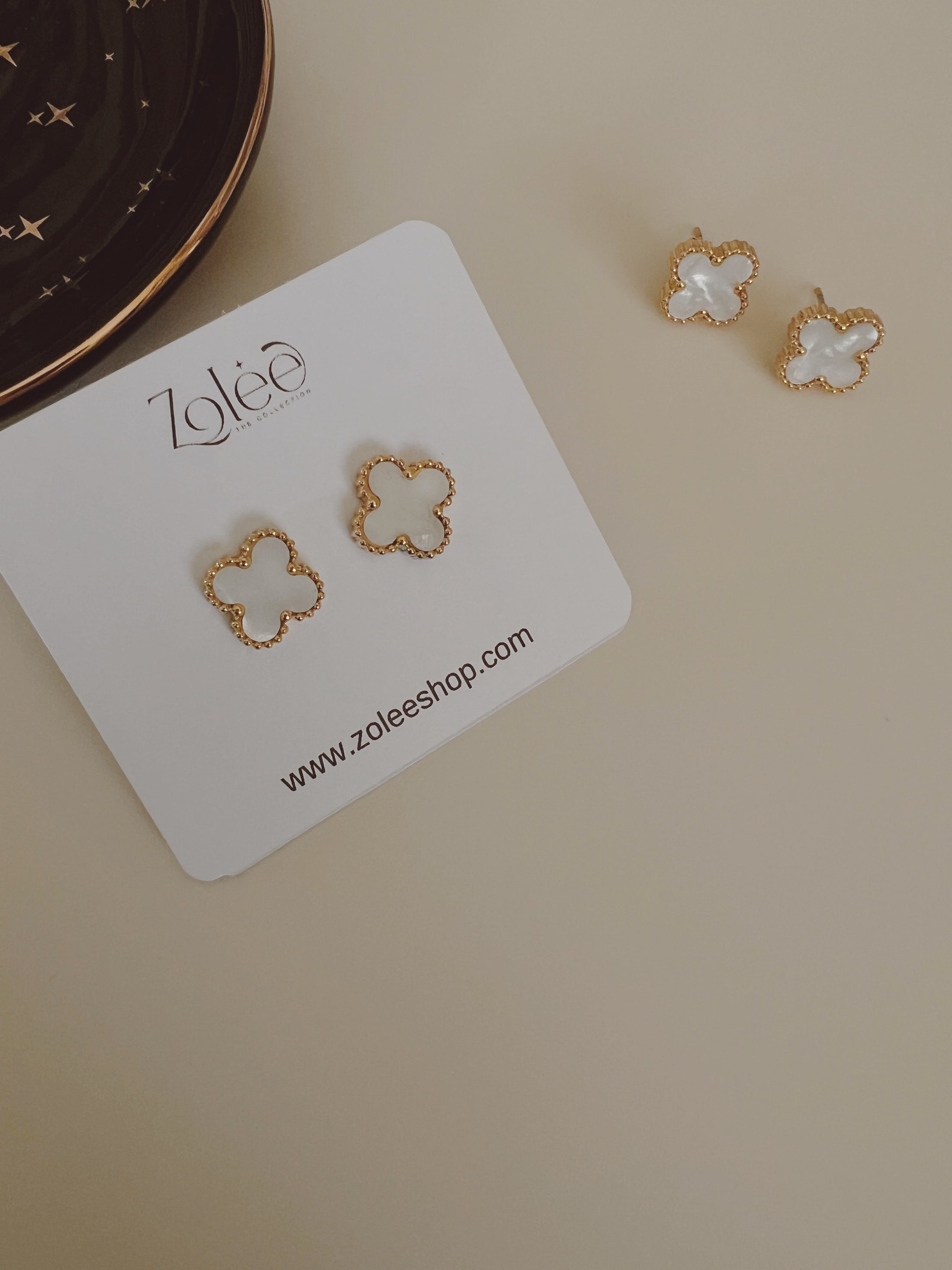 white clover studs