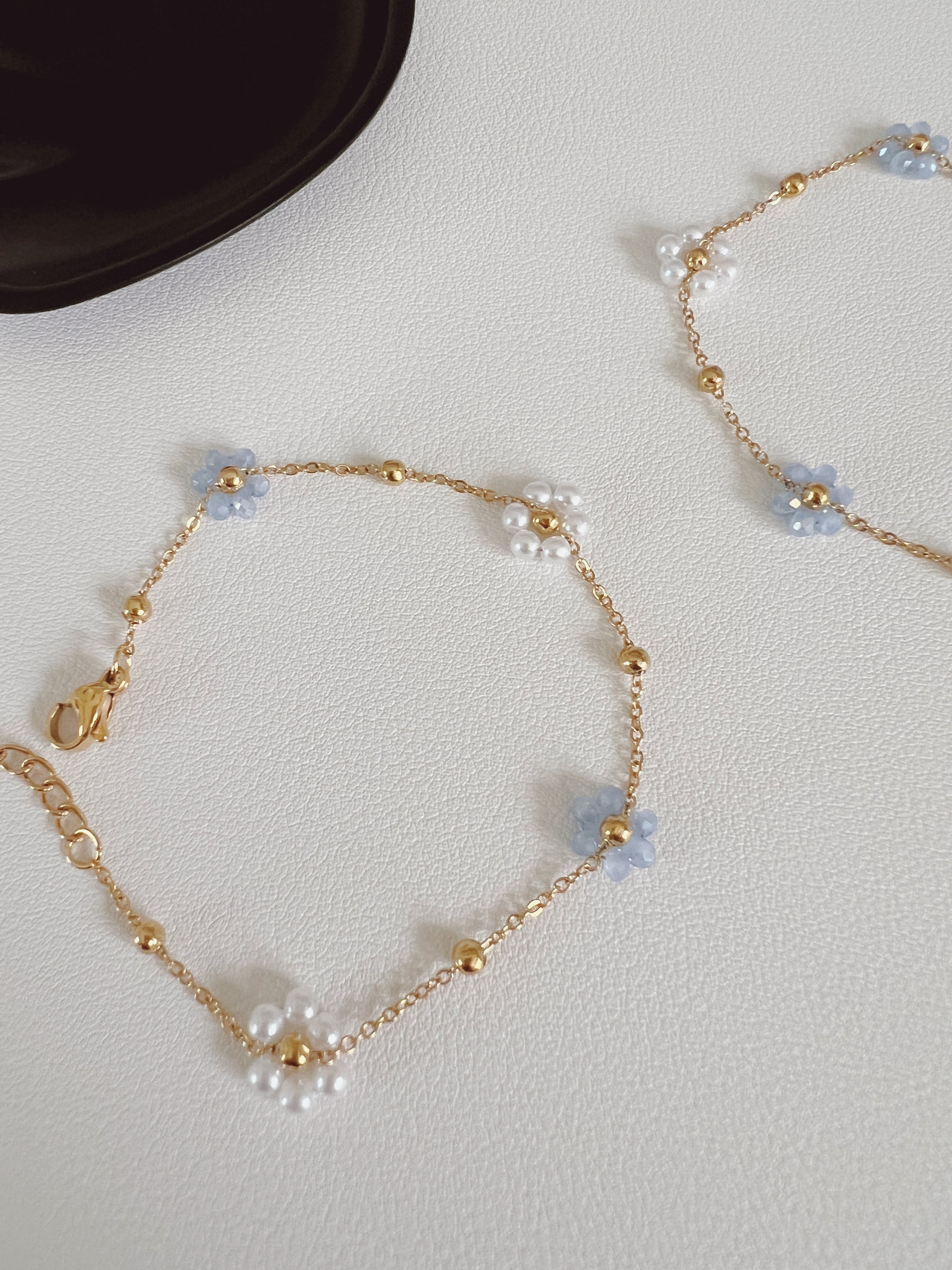 Blue Pearls & flower bracelet