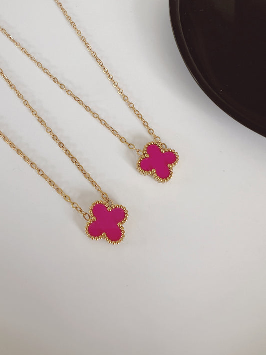 Fucsia clover necklace