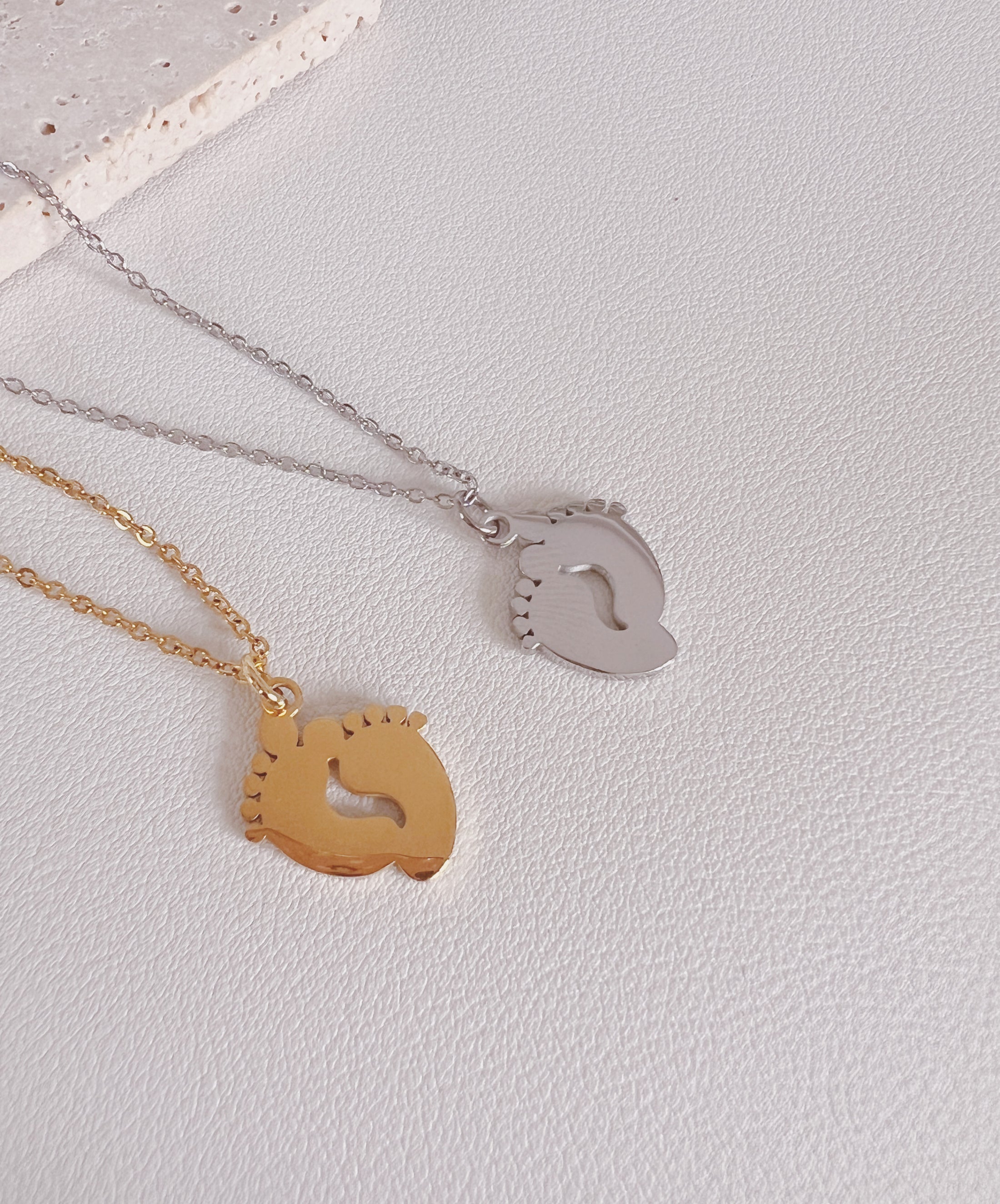 foot print love necklace