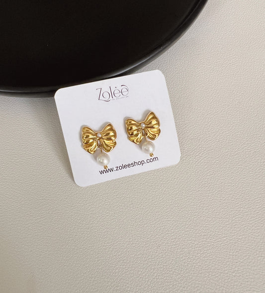 Bow pearl stud
