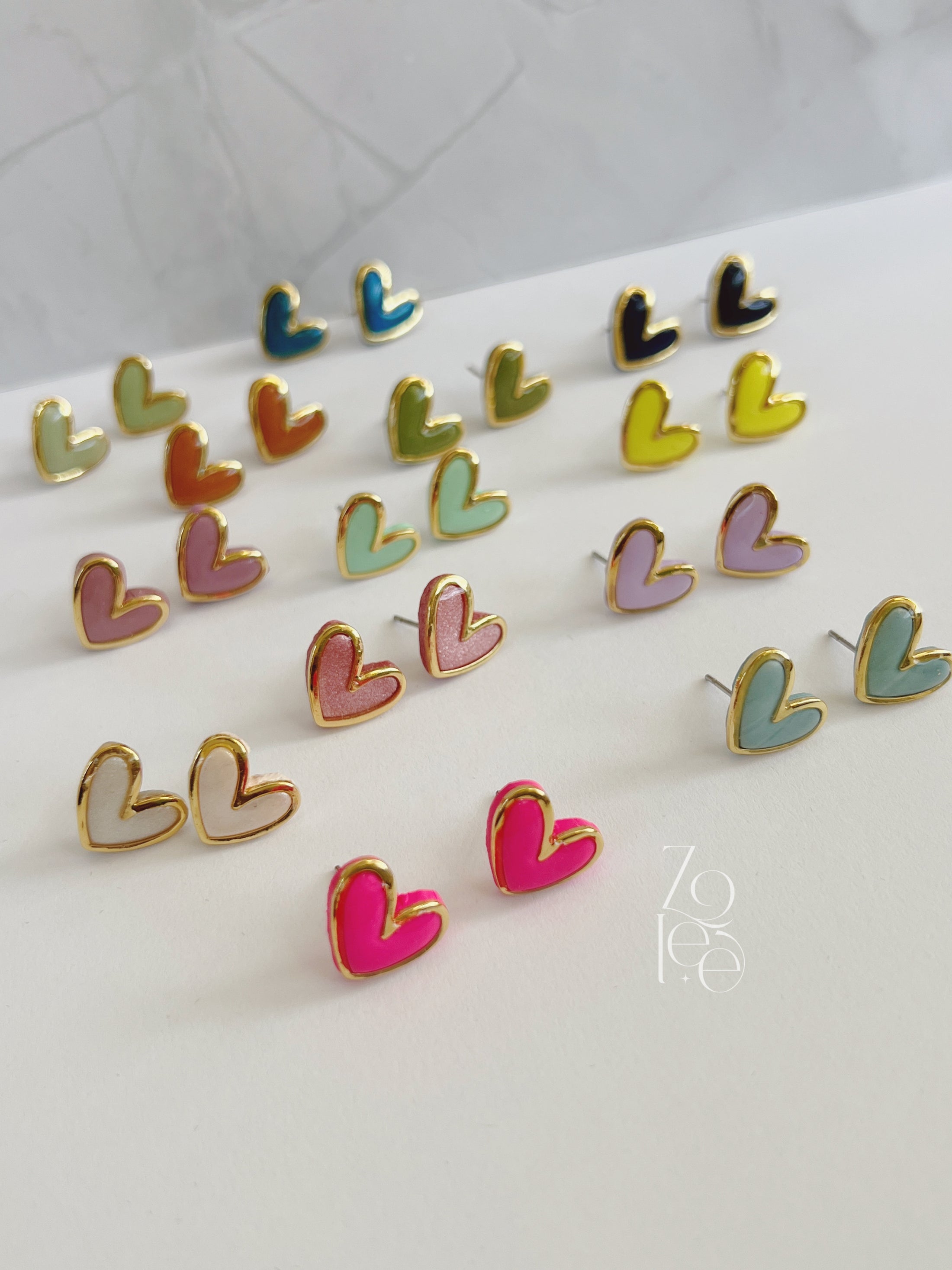 Poly heart studs