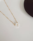 Load image into Gallery viewer, La flor necklace
