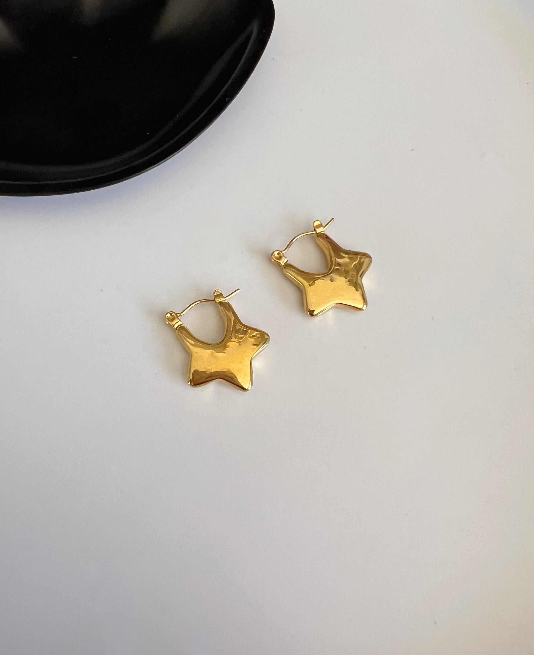 Small star hoops