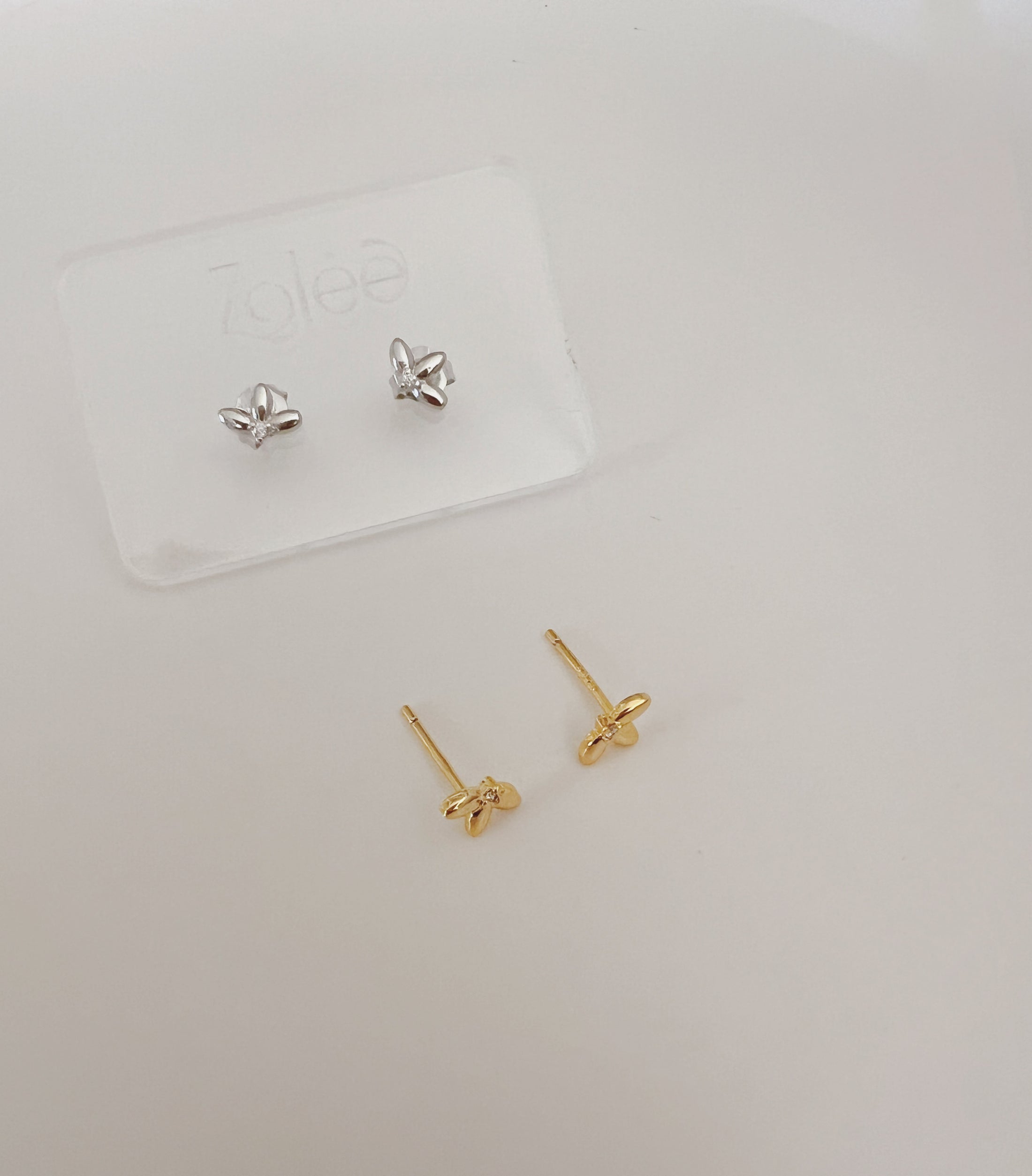 Half flower studs gold or silver