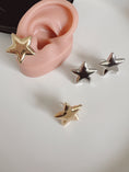 Load image into Gallery viewer, Big  star earrings
