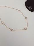 Load image into Gallery viewer, Pearly necklace
