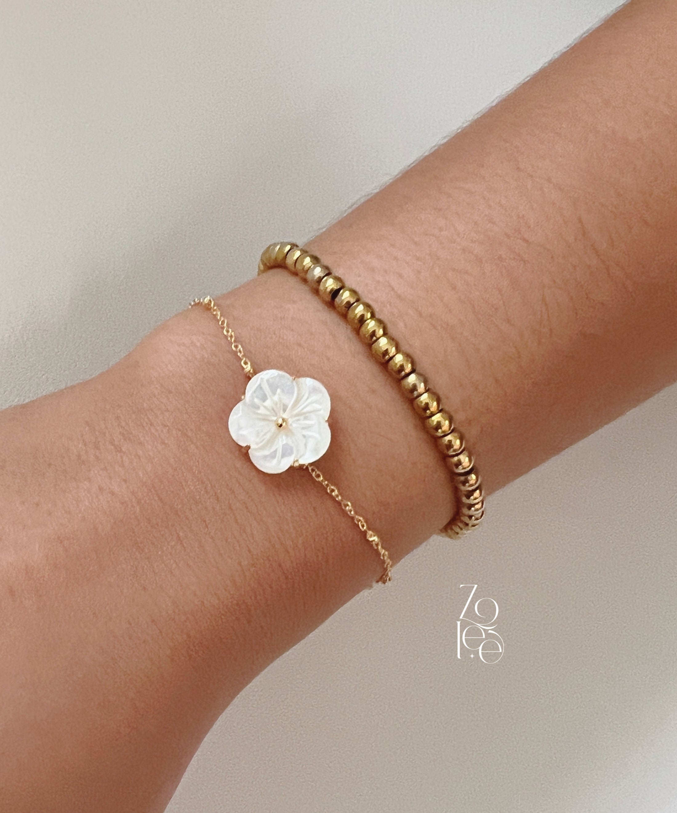 La flor bracelet