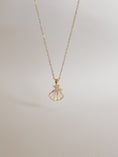 Load image into Gallery viewer, Sea life necklace
