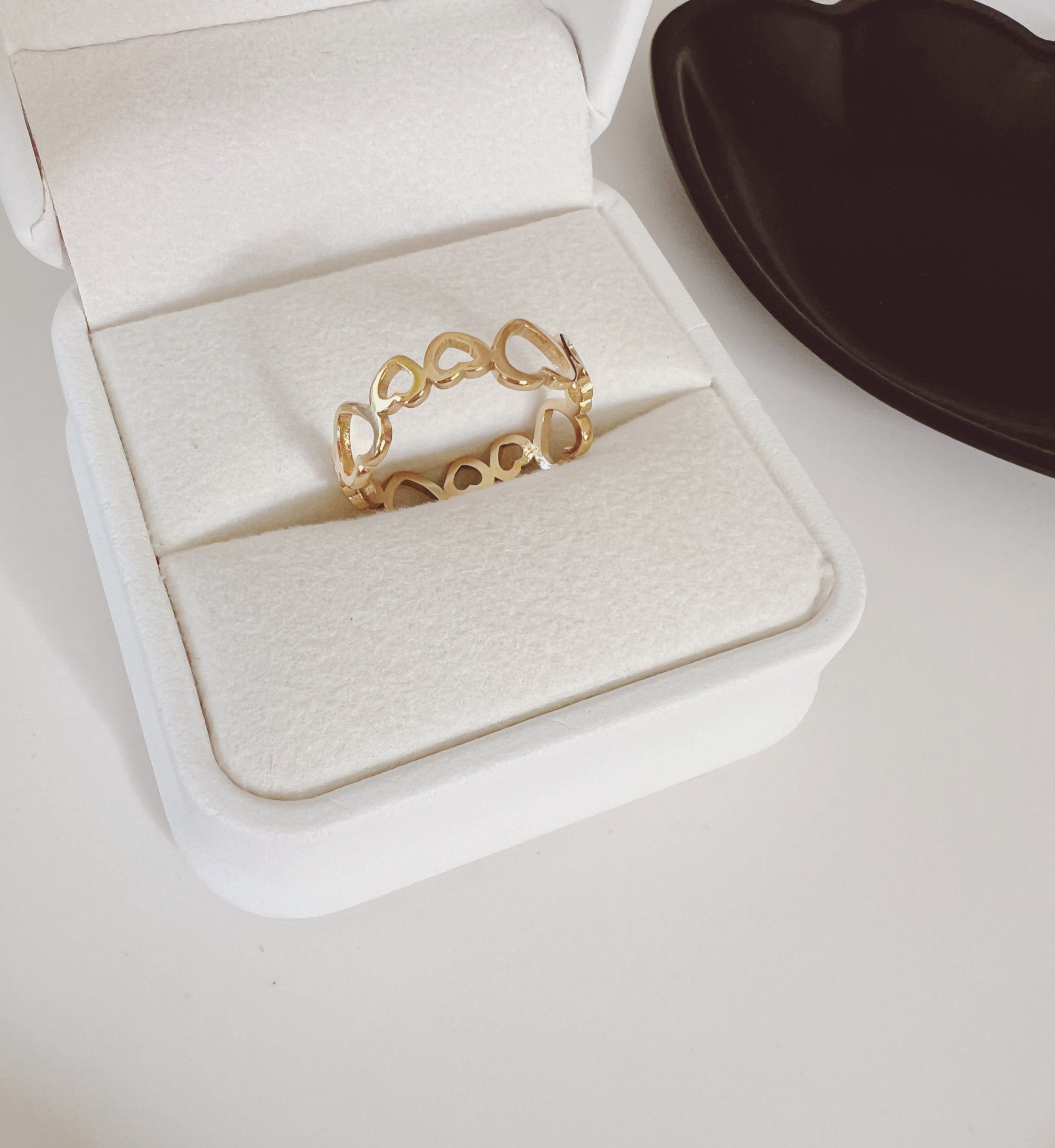 Evette ring