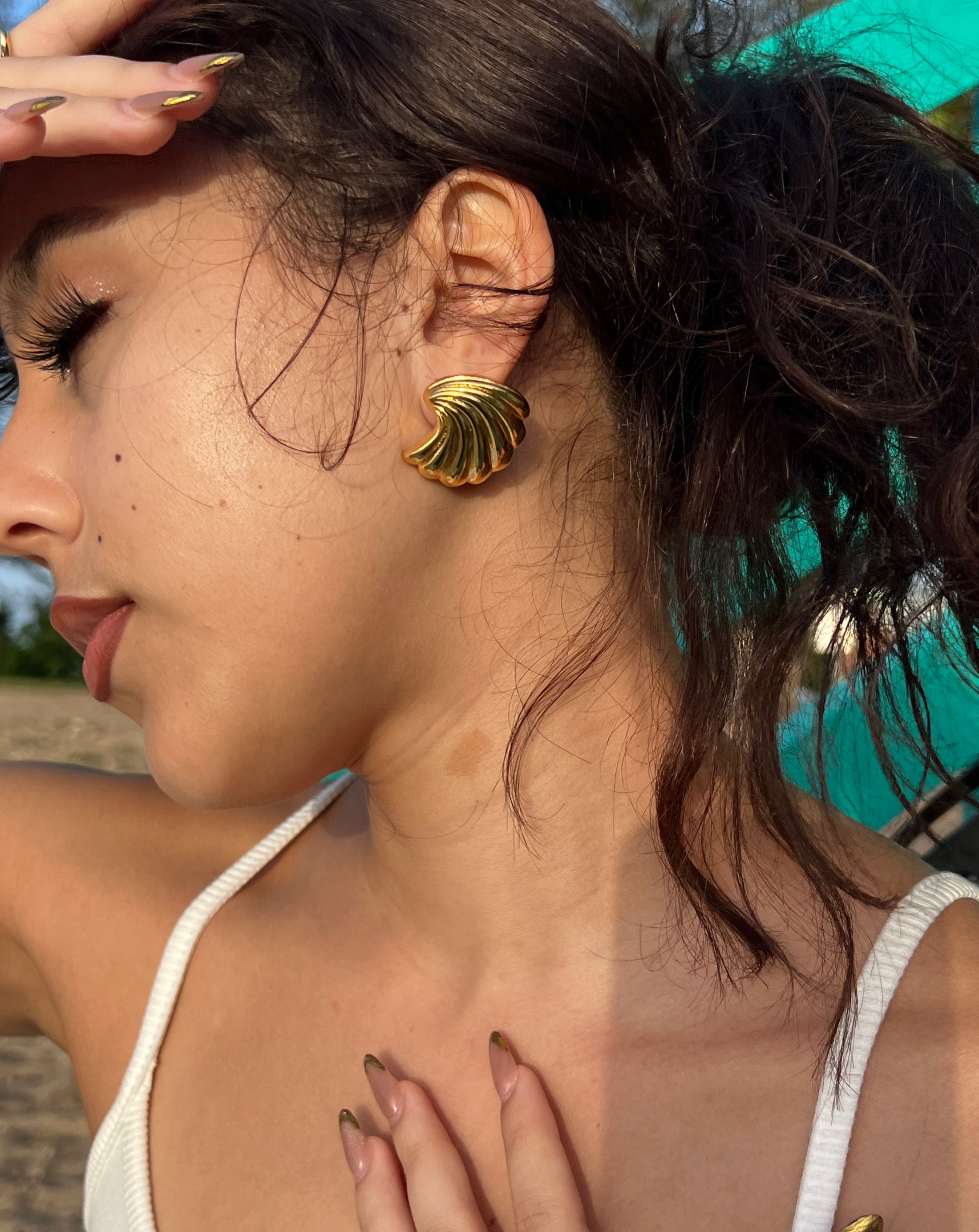 Tropical  summer studs