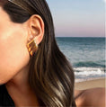 Load image into Gallery viewer, Thais earrings
