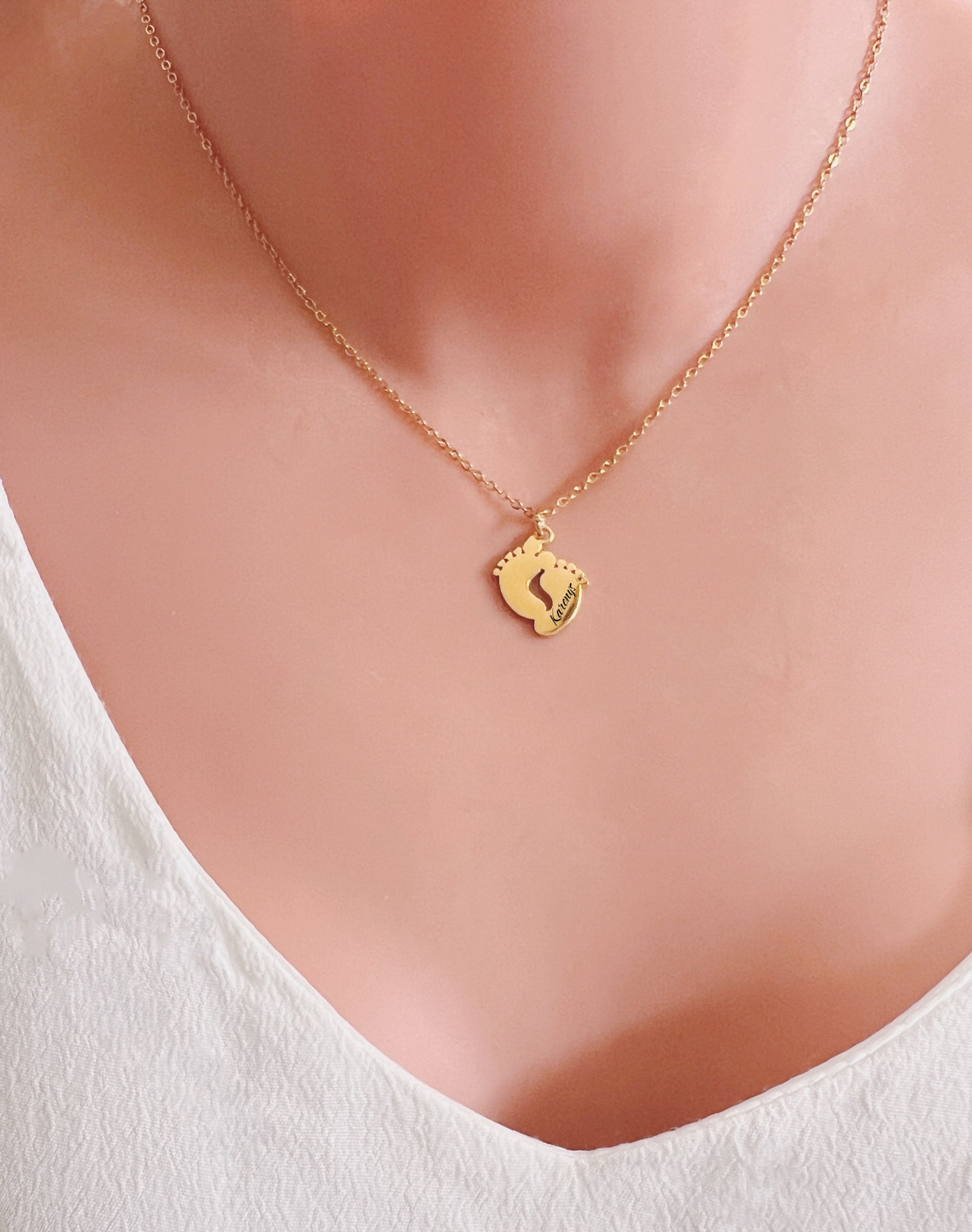 foot print love necklace