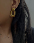 Load image into Gallery viewer, Alana earrings
