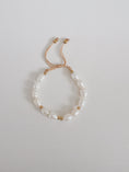 Load image into Gallery viewer, Pearls bracelet
