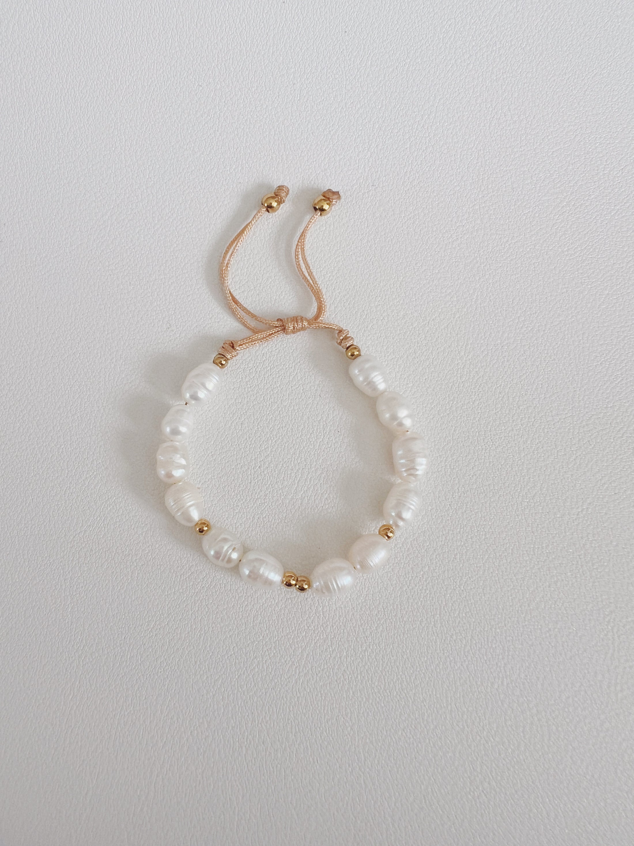 Pearls bracelet