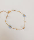 Load image into Gallery viewer, Blue Pearls & flower bracelet
