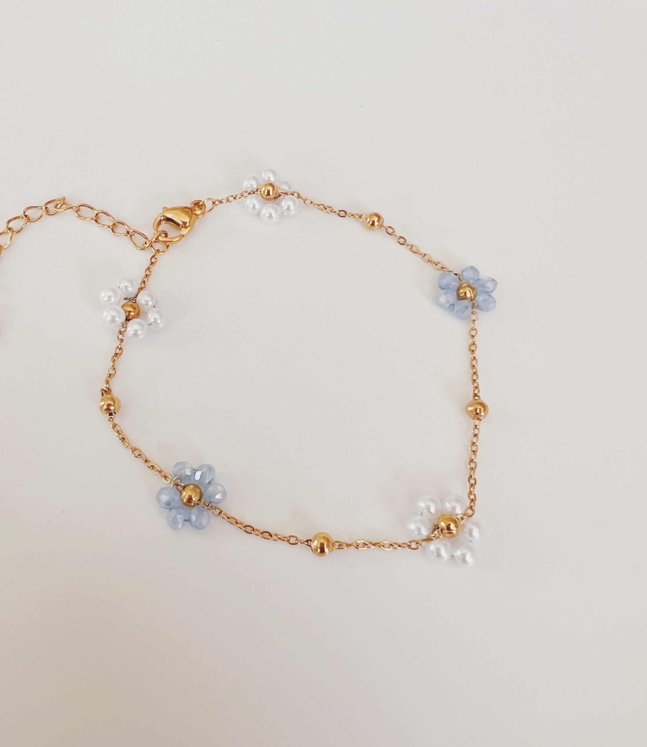 Blue Pearls & flower bracelet