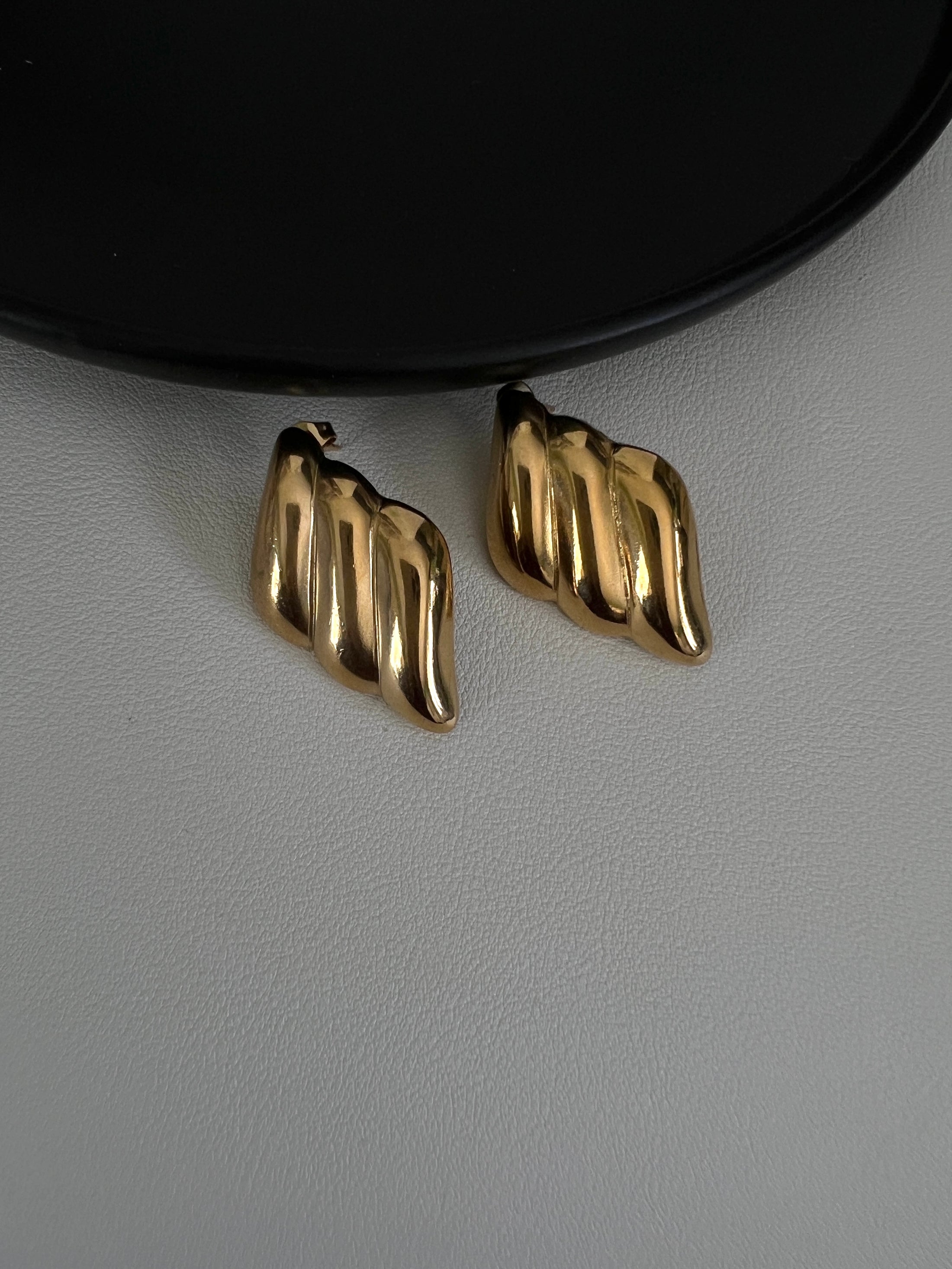 Thais earrings